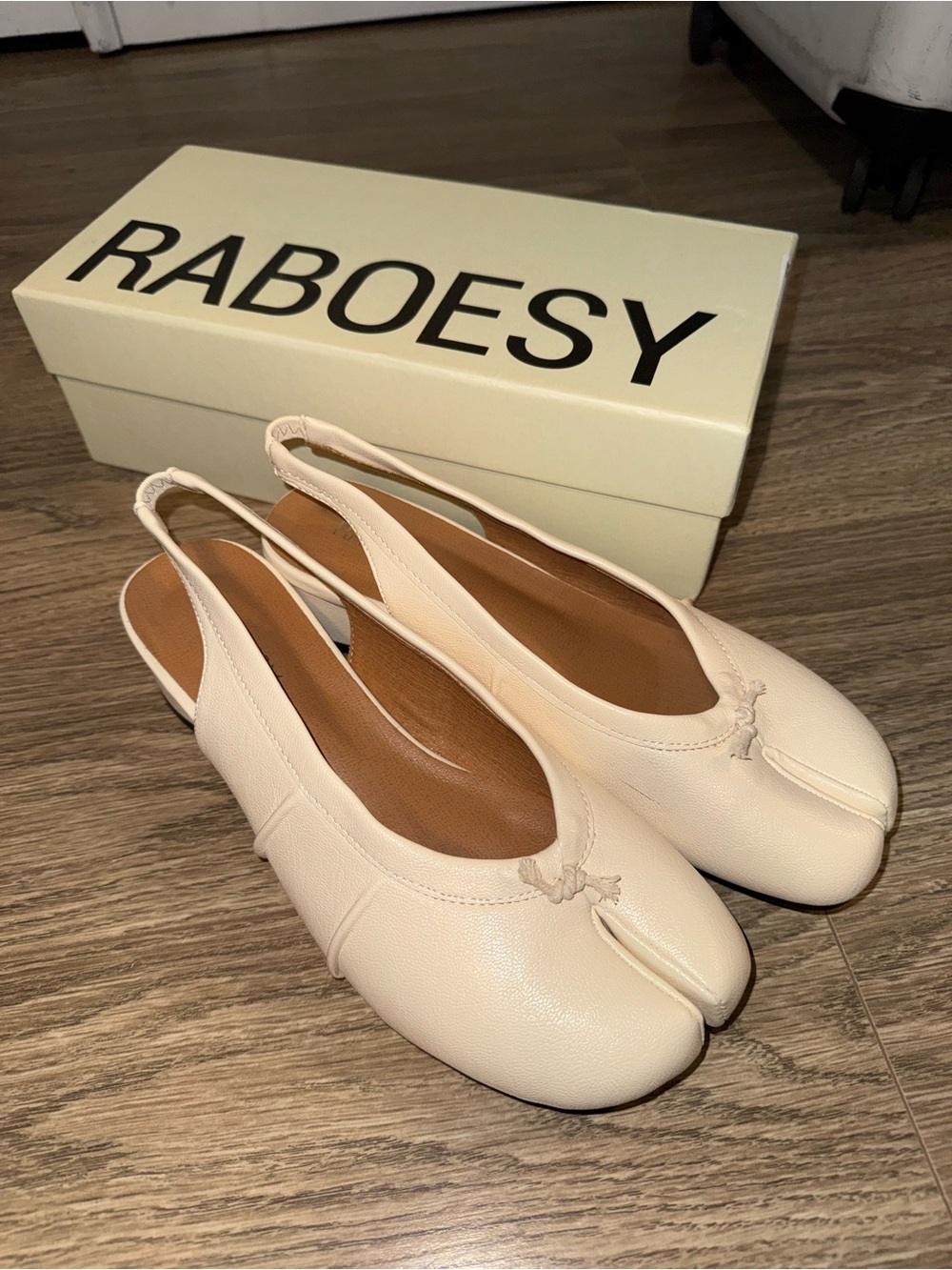 Raboesy Tabi Sandal Pumps